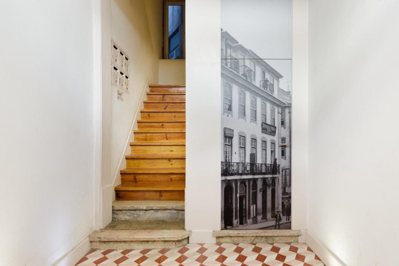 Alfama Sophisticate Flat With Balconies 2Bedrs 2Baths & Ac In 19Th Century Building Historic Center Lägenhet Lisboa Exteriör bild