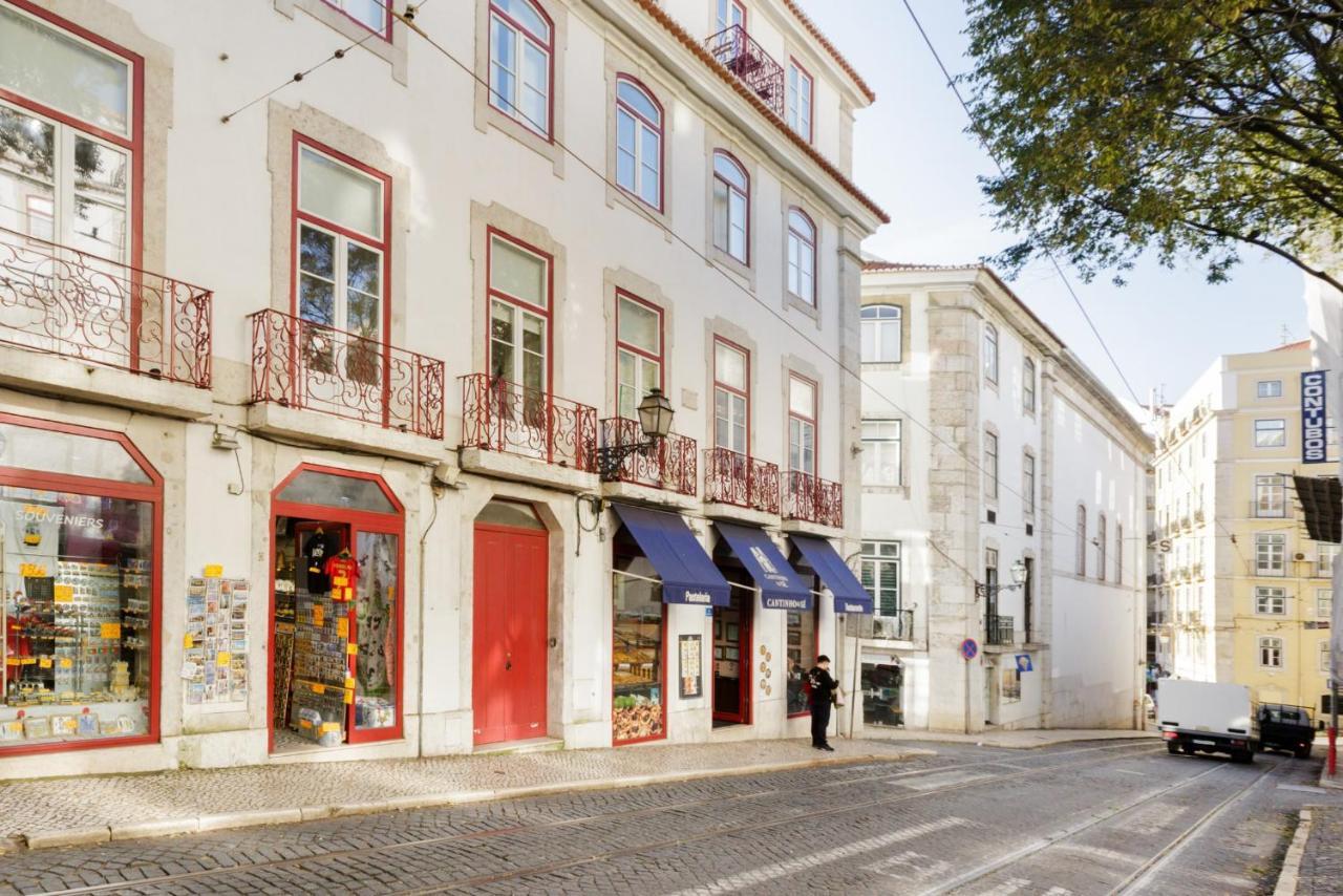 Alfama Sophisticate Flat With Balconies 2Bedrs 2Baths & Ac In 19Th Century Building Historic Center Lägenhet Lisboa Exteriör bild